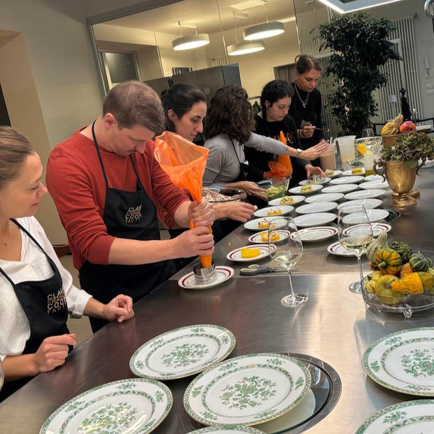 <h5>COOKIN'TEAM</h5>